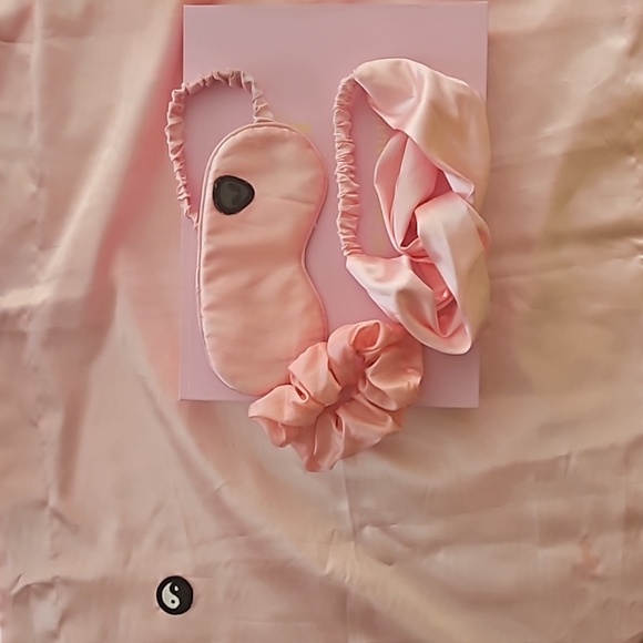 Truly Bonne Nuit Beauté - Picture 2 of 4